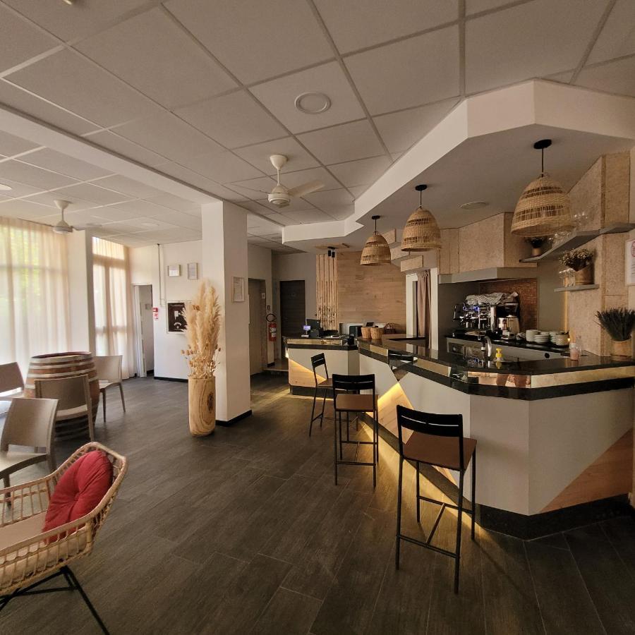 Soma Hotel Rimini Kültér fotó